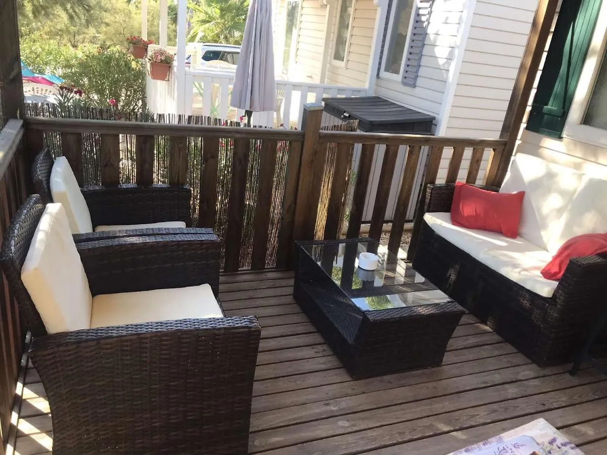 Mobilhome En Face Des Plages Hyeres France